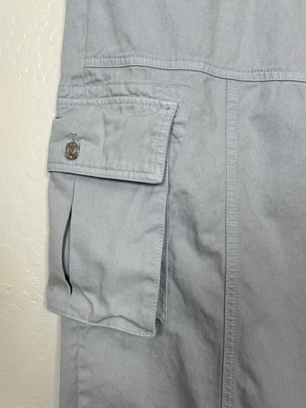 REVICE Women’s Size S Light Gray Maverick Wide-Leg‎ Cargo Pant